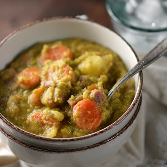 Hearty Split Pea and Ham Soup