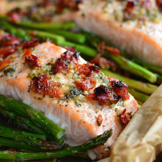 Sun Dried Tomato Lemon Baked Salmon