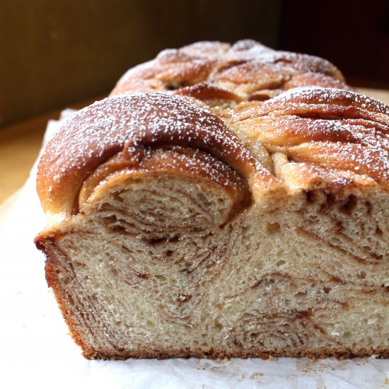 braided cinnamon bread