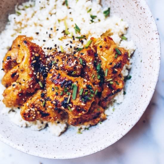 Crispy Sesame Chicken w/ Cauli Rice