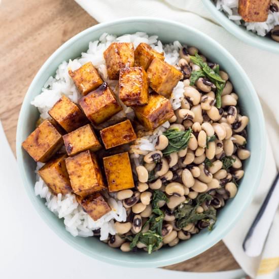 Smoky baked tofu black eye pea bowl