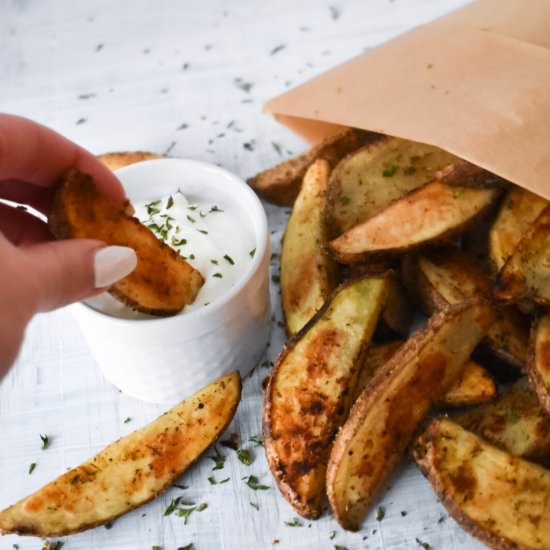 Crispy Seasoned Potato Wedges