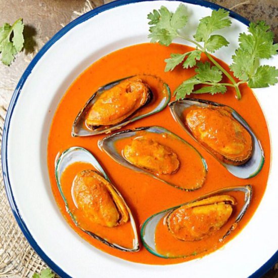 Goan mussel curry