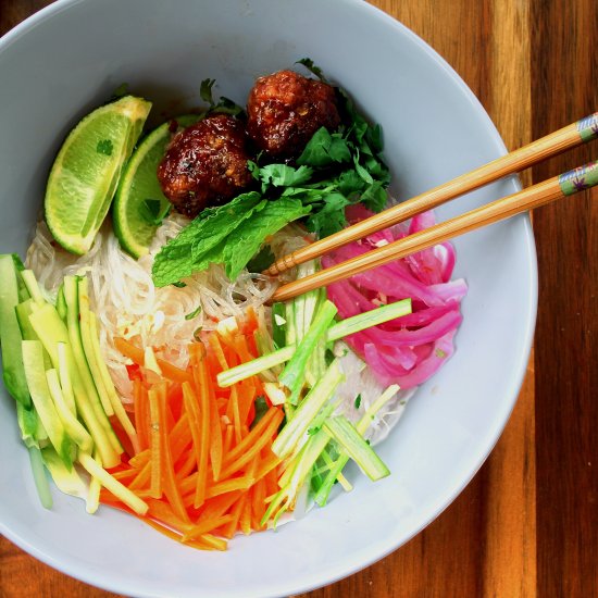 Meal-Prep Vietnamese Noodle Bowls