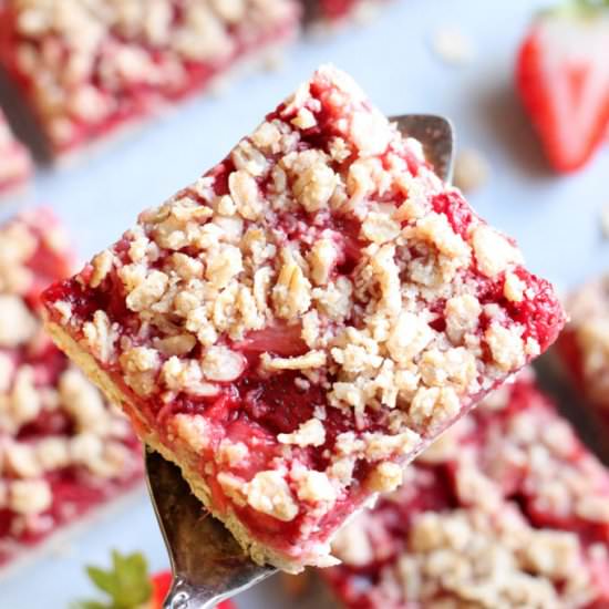 Healthy Strawberry Oatmeal Bars