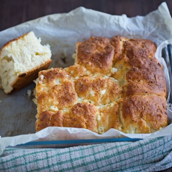 Easy Cheese Bread (Tutmanik)