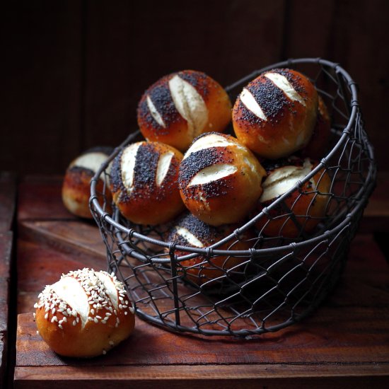 Pretzel Buns – Laugenbrot