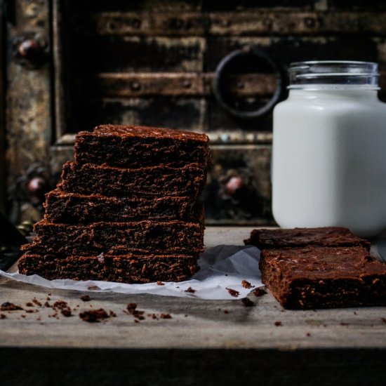 Paleo PB Brownies (vegan + gf)