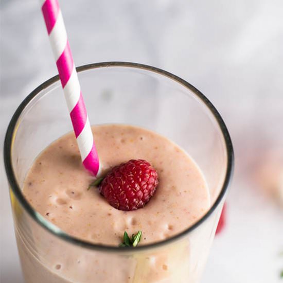 Keto Avocado Raspberry Smoothie