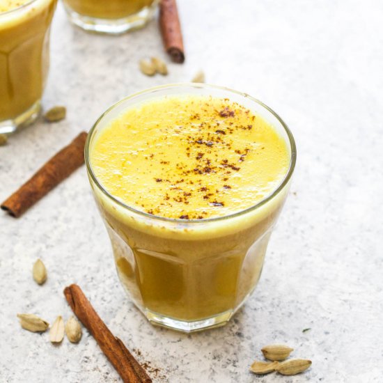 Turmeric Chai Tea Latte