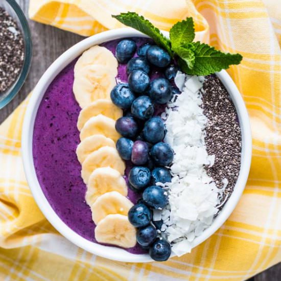 Vegan Blueberry Banana Smoothie Bowl