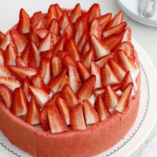 Vanilla Strawberry Cake