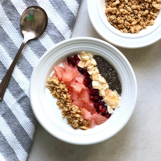 Healthy Greek Yogurt Breakfast Bowl