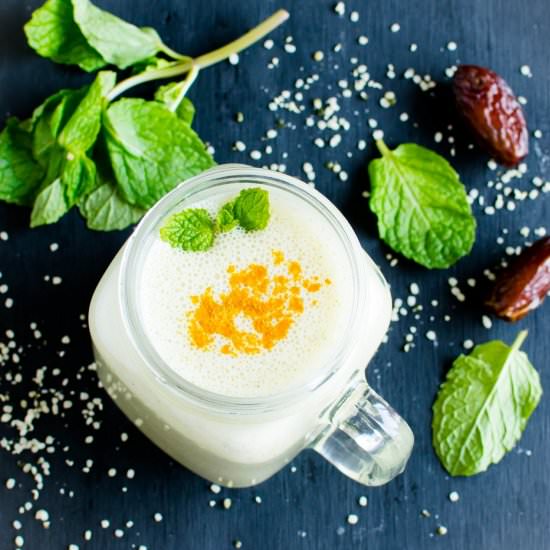 Turmeric Mint Protein Smoothie