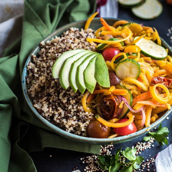 Easy Veggie Quinoa Bowl