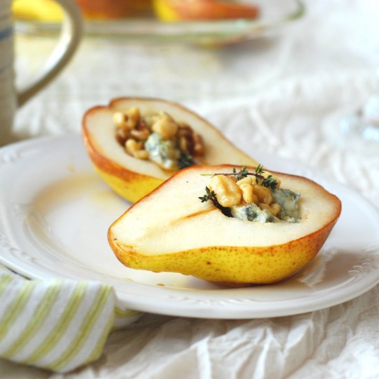 Baked Pears With Blue Cheese