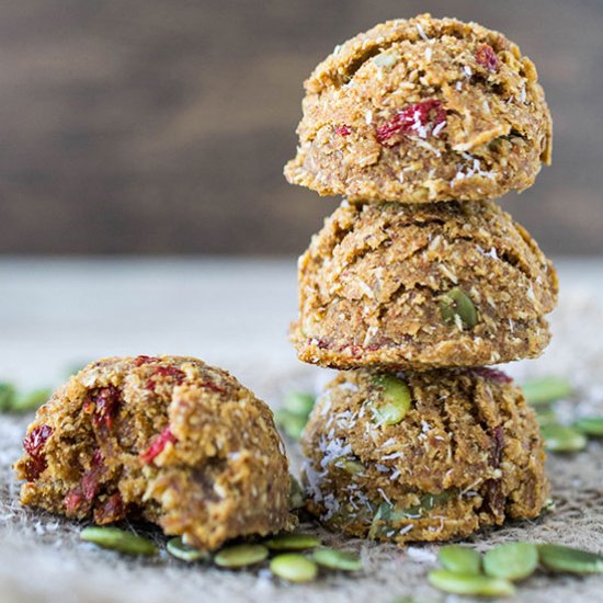 Pumpkin Spice Almond Cookies