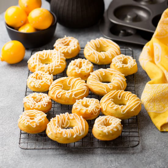 Lemon donuts