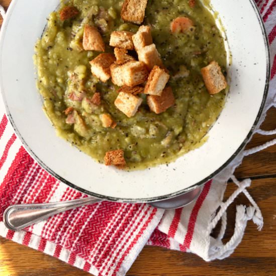 5 Ingredient Split Pea Soup