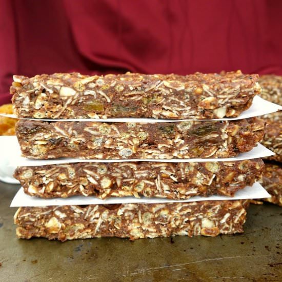 Chewy Dark Chocolate Granola Bars