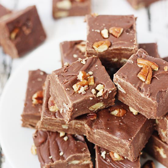 Grammy’s Easy Homemade Fudge