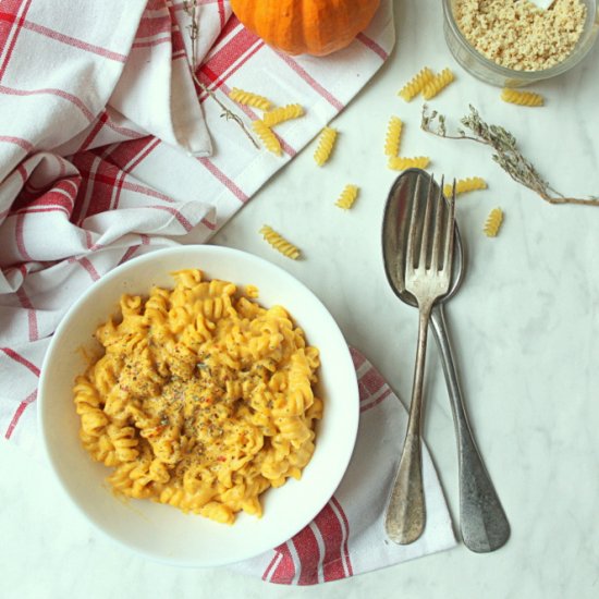 Vegan Pumpkin Mac and Cheese