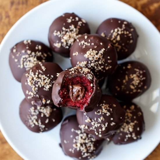 Red Velvet Cake Truffles