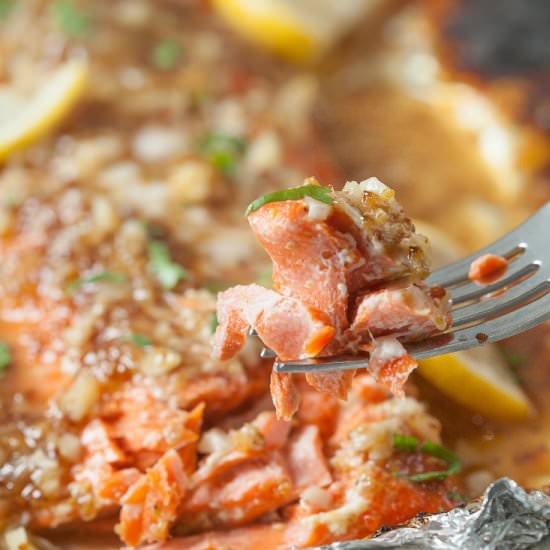 honey baked salmon in foil