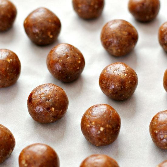 No Bake Date Nut Energy Balls