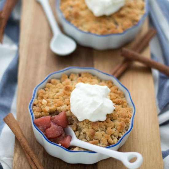 Stewed pears crumble