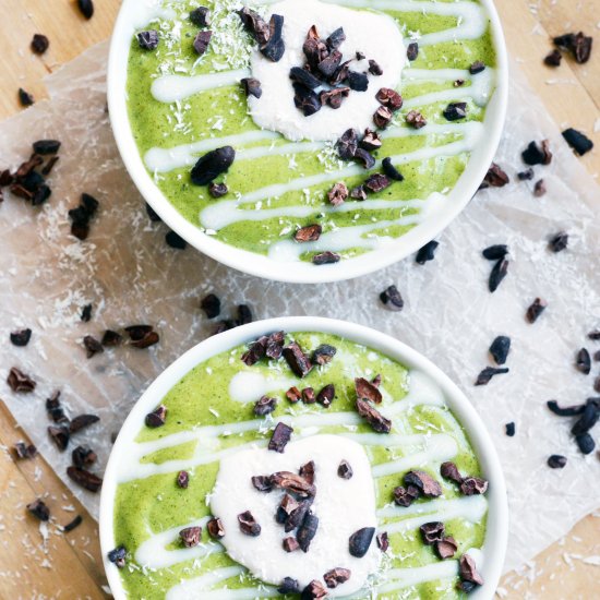 Mint Chocolate Chip Smoothie Bowl