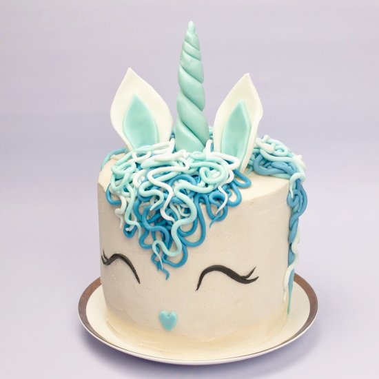 Gorgeous and Easy Unicorn Cake Tuto