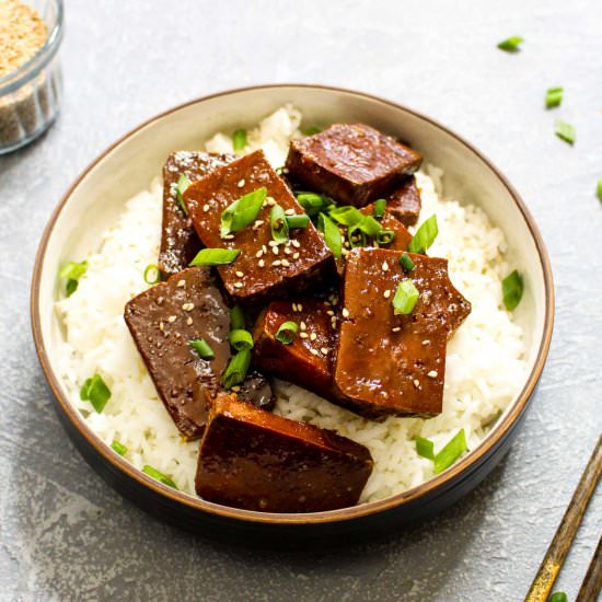 Maple Sriracha Baked Tofu