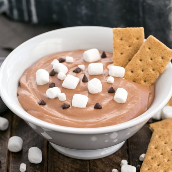 Easy S’mores Dessert Dip