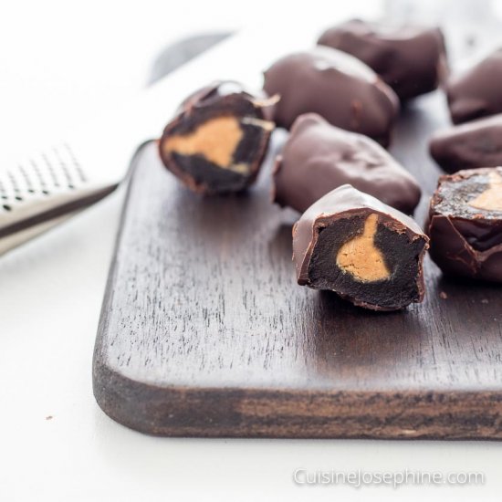 Vegan Date Snickers