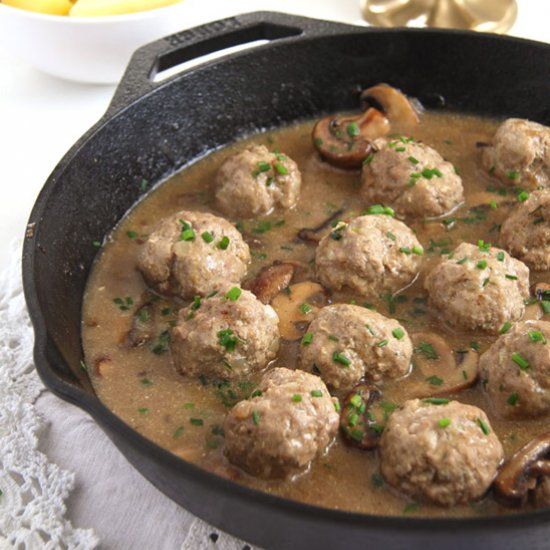 Meatballs with Mushroom Gravy