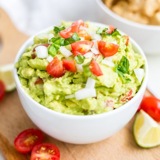 Easy Healthy Guacamole