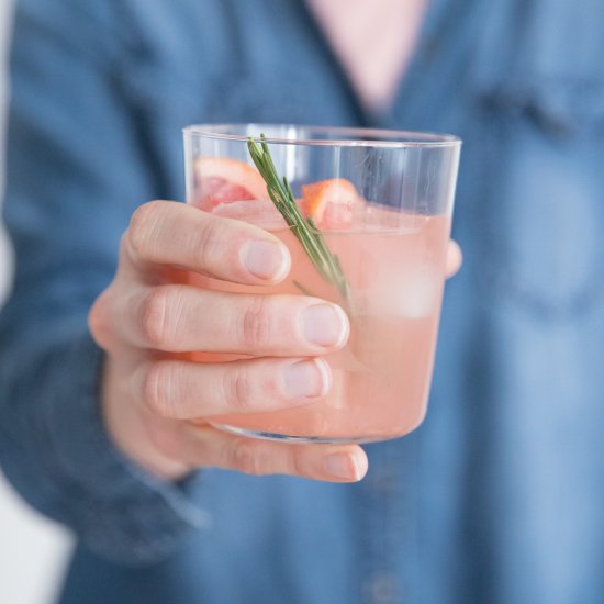 Sparkling Grapefruit Gin Cocktail