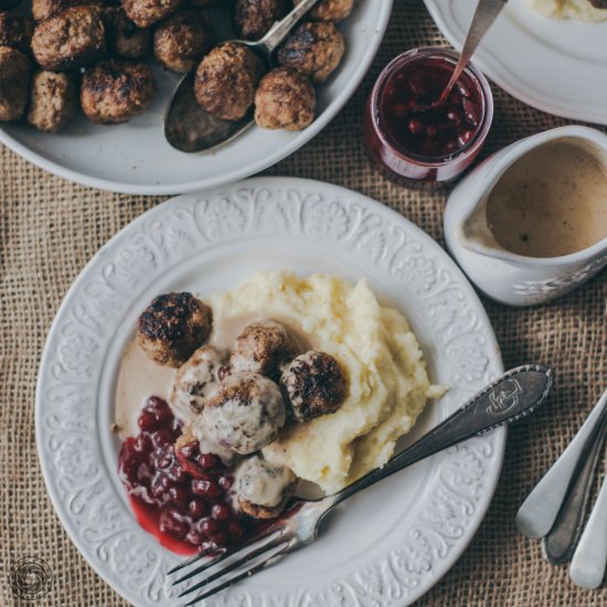 Köttbullar – Swedish meatballs