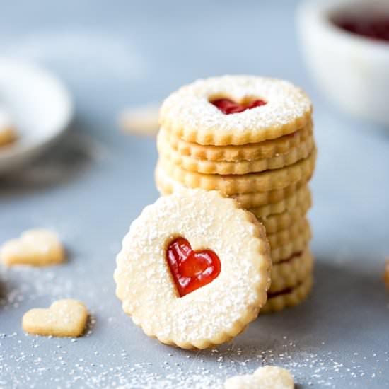 EASY ALMOND LINZER COOKIES