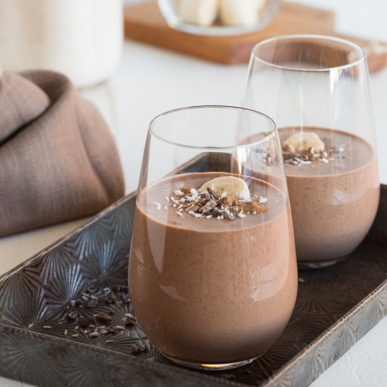 Chocolate Maca Energy Smoothie