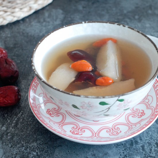 Pear & Red Date Sweet Soup