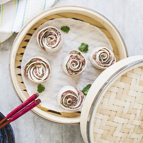 ROSE DUMPLING WITH CILANTRO BEEF