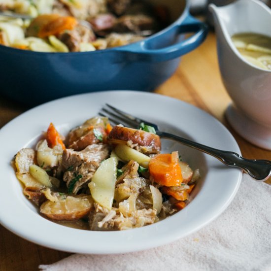 Ribs with Sauerkraut and Apples