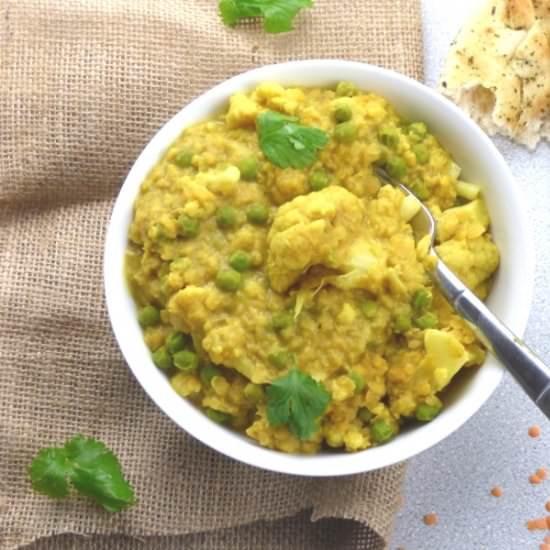 Cauliflower and Lentil Curry