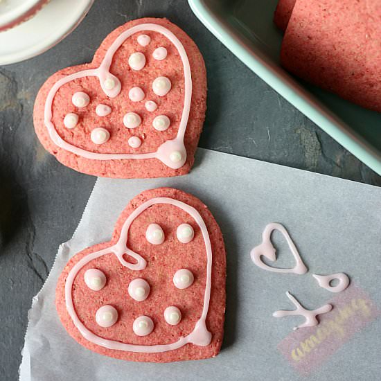 Healthy Vegan Beet Sugar Cookies