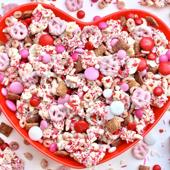 Valentine Sweetheart Snack Mix