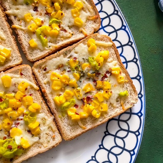 Spicy and Skinny Cheese Corn Toast