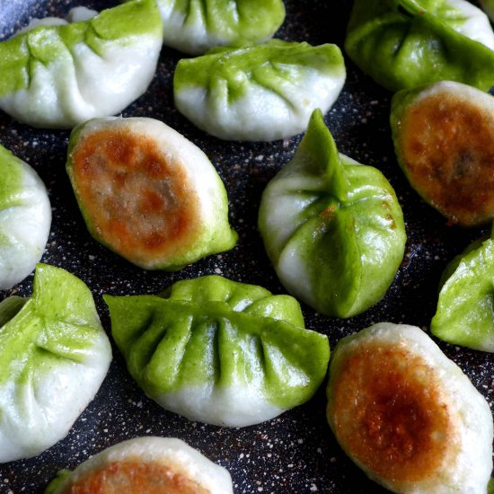 Pan-fried vegetarian dumplings