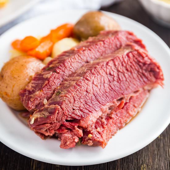 Easy Corned Beef and Cabbage